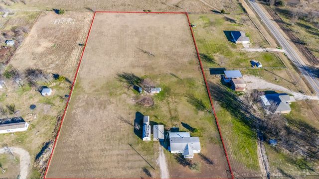 3133 County Road 1105, Celeste, TX 75423