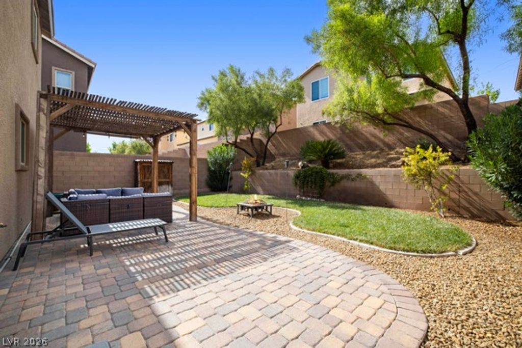 8079 Mosaic Sunrise Lane, Las Vegas, NV 89166 — photo 3