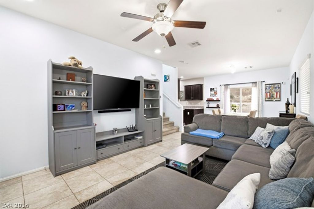 8079 Mosaic Sunrise Lane, Las Vegas, NV 89166 — photo 5