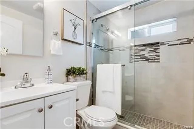 6171 Cleon, North Hollywood, CA 91606