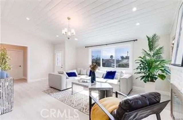 6171 Cleon, North Hollywood, CA 91606