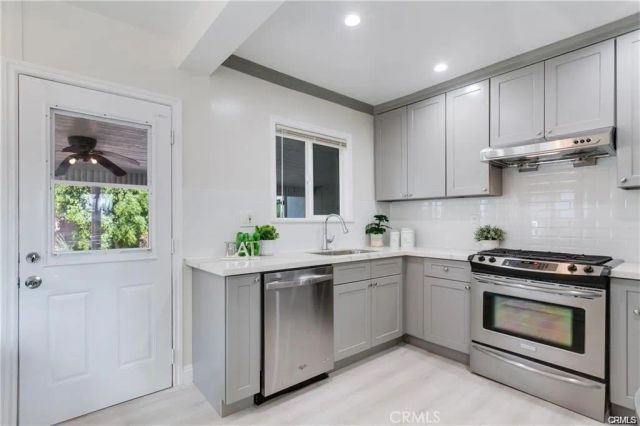 6171 Cleon, North Hollywood, CA 91606