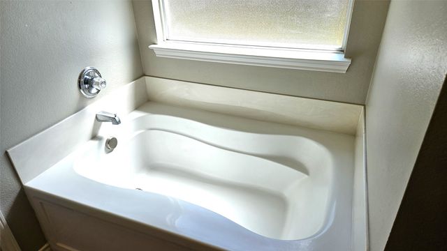 4620 Wolf Ridge Way, Fort Worth, TX 76244