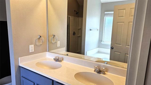 4620 Wolf Ridge Way, Fort Worth, TX 76244