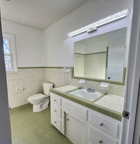 1211 Porter Rd, Lafayette, TN 37083