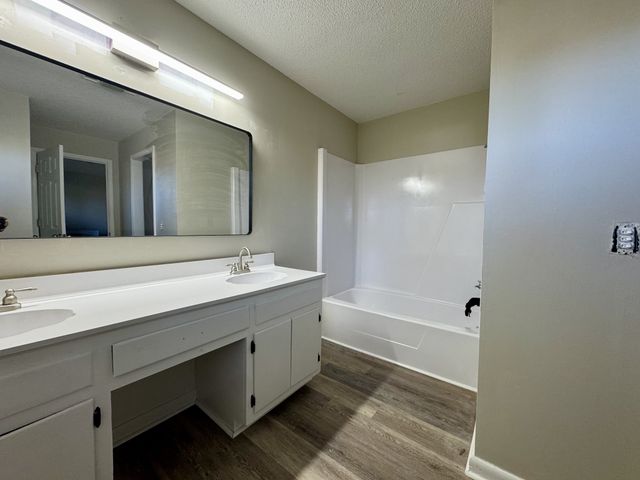 1211 Porter Rd, Lafayette, TN 37083