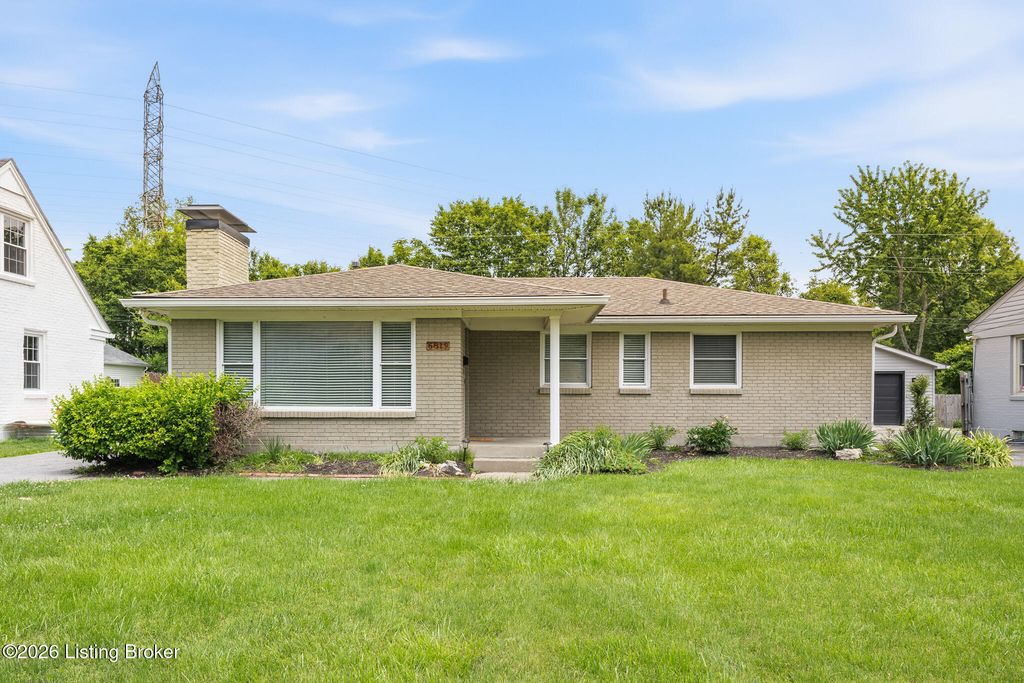 6819 Green Meadow Cir, Louisville, KY 40207