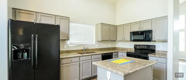 8614 W Echo Lane, Peoria, AZ 85345