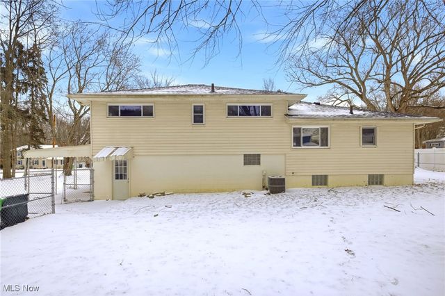 3856 Northview Drive, Stow, OH 44224