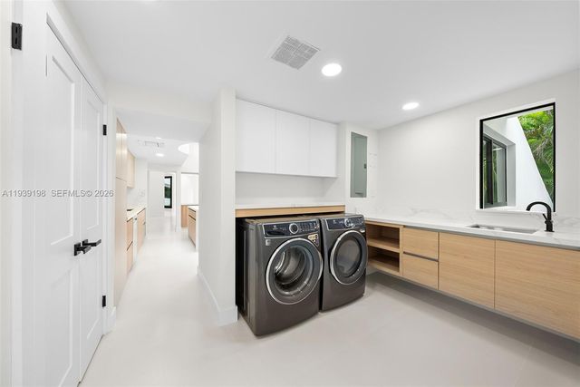 7540 Los Pinos Blvd, Coral Gables, FL 33143