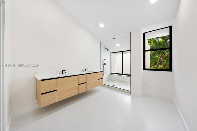 7540 Los Pinos Blvd, Coral Gables, FL 33143