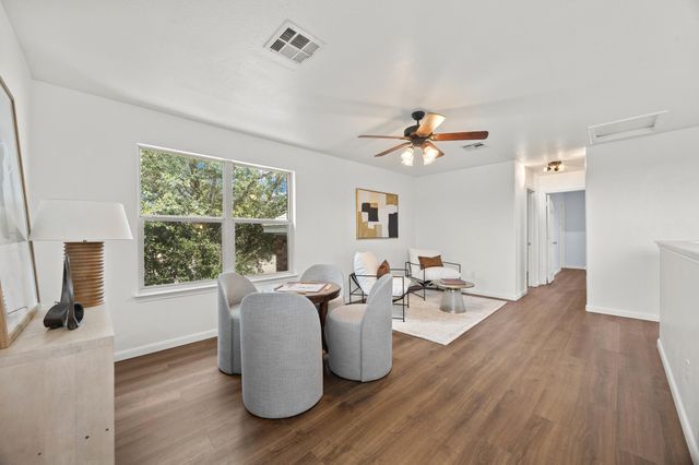 113 Bexar Forest CV, Elgin, TX 78621