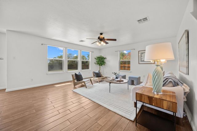 113 Bexar Forest CV, Elgin, TX 78621