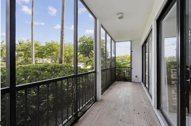 6815 Willow Wood Drive 4012, Boca Raton, FL 33434