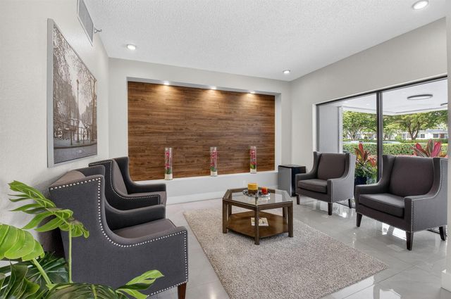 6815 Willow Wood Drive 4012, Boca Raton, FL 33434