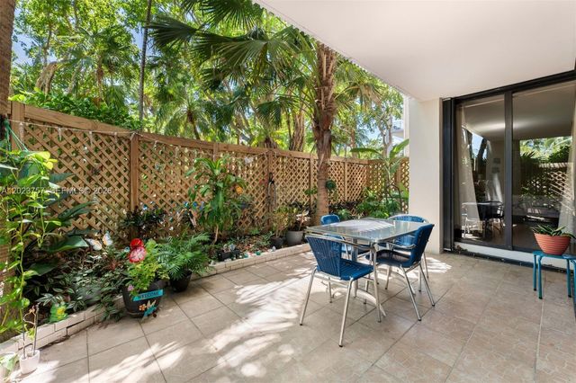 2000 Towerside Ter 308, Miami, FL 33138