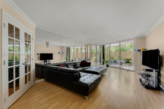 2000 Towerside Ter 308, Miami, FL 33138