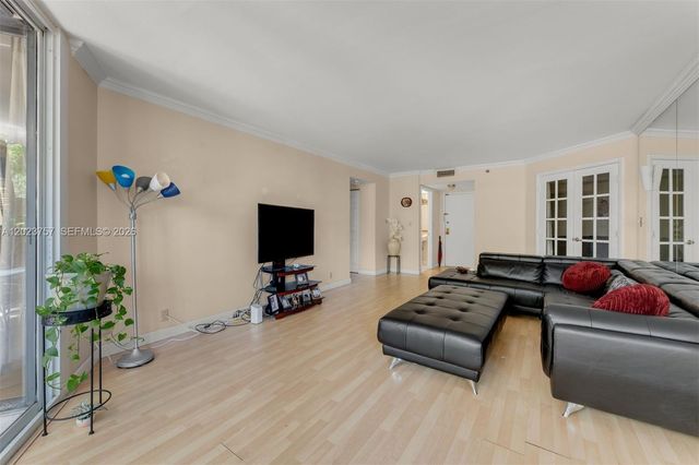 2000 Towerside Ter 308, Miami, FL 33138