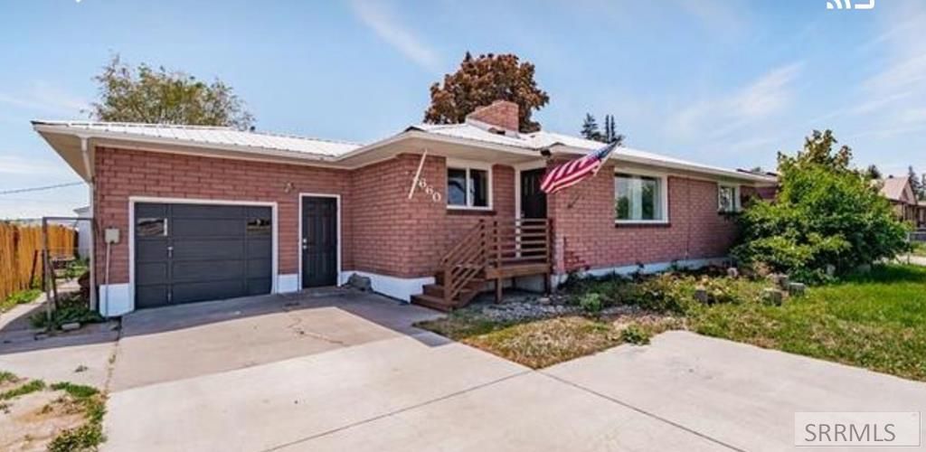 2660 E Lincoln Road, Idaho Falls, ID 83401