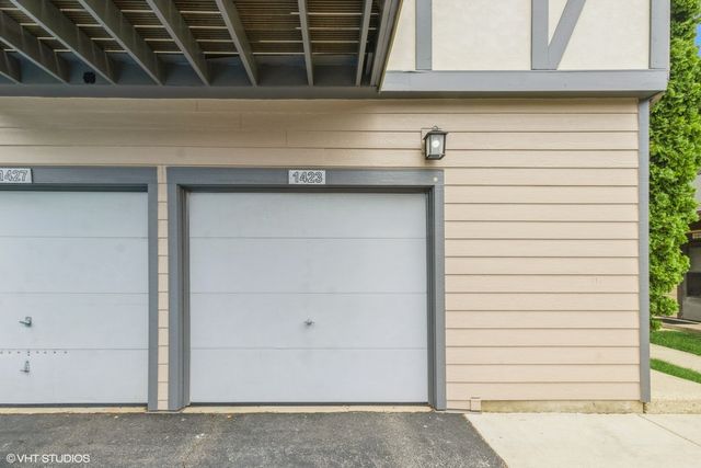 1423 Sacramento Drive 1423, Hanover Park, IL 60133