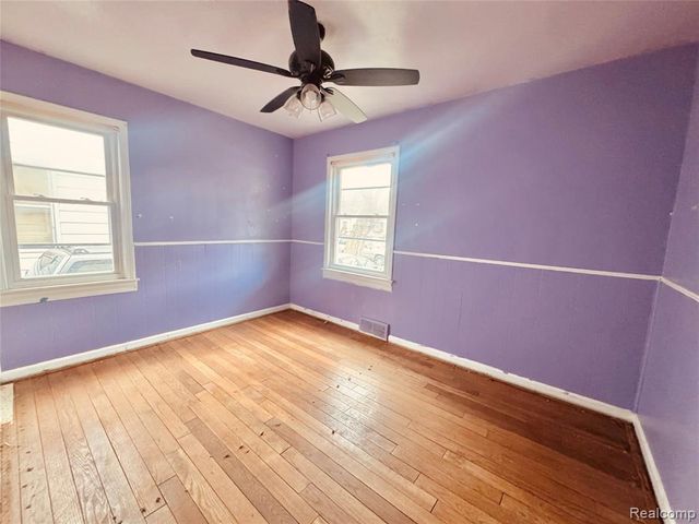 4449 Academy Street, Dearborn Heights, MI 48125