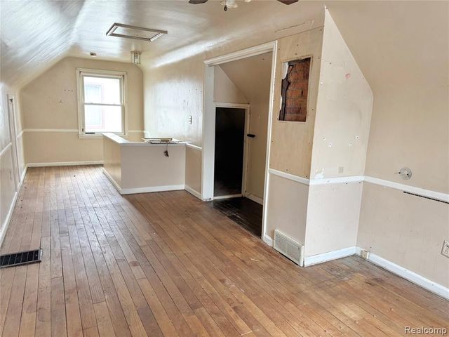 4449 Academy Street, Dearborn Heights, MI 48125