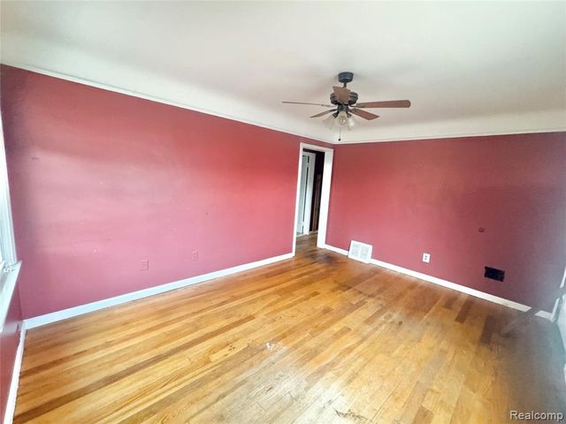 4449 Academy Street, Dearborn Heights, MI 48125