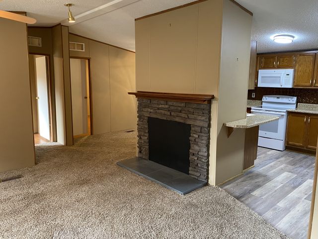 1001 Chris Dr, Portland, TN 37148