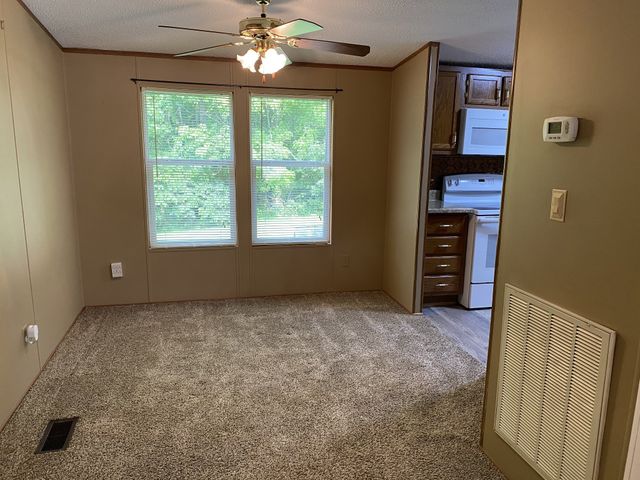 1001 Chris Dr, Portland, TN 37148