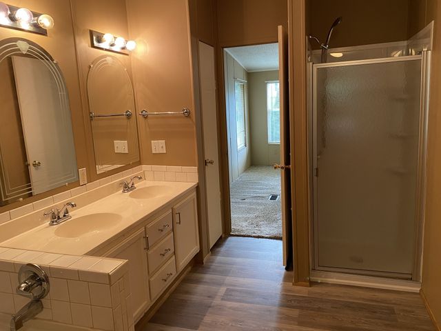 1001 Chris Dr, Portland, TN 37148