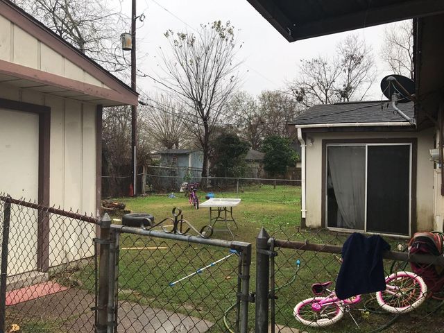 621 Kansas Street, Pasadena, TX 77506