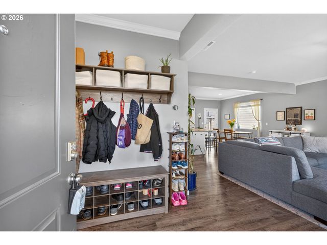 2363 Se 17TH Aly, Gresham, OR 97080