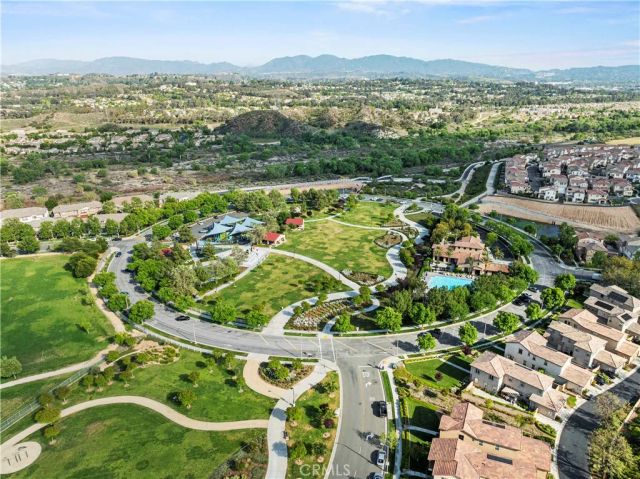 28645 Jardineras Drive, Valencia, CA 91354