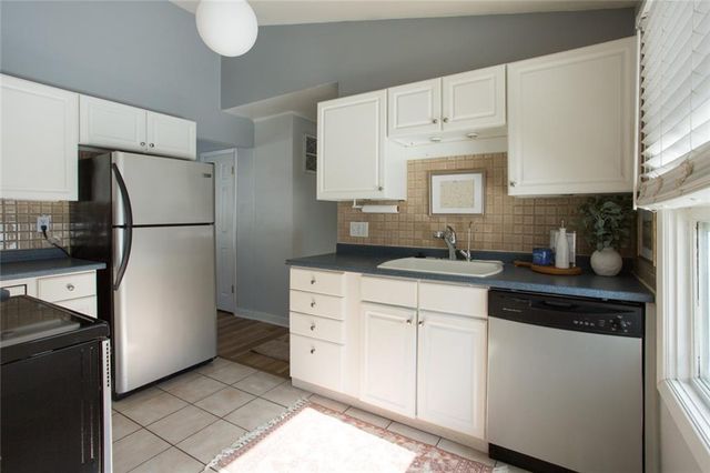 5515 W 78th Terrace, Prairie Village, KS 66208