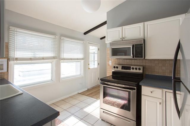 5515 W 78th Terrace, Prairie Village, KS 66208