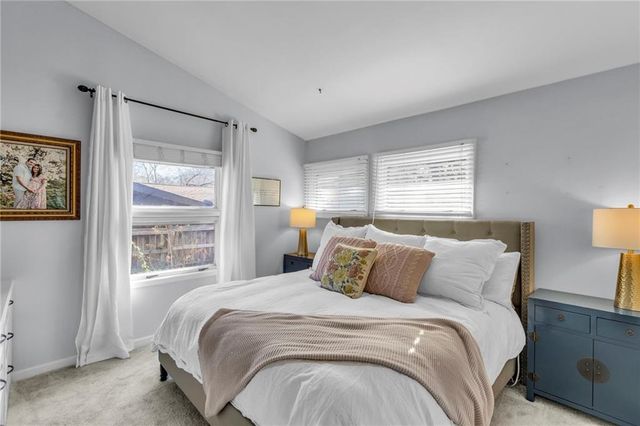 5515 W 78th Terrace, Prairie Village, KS 66208