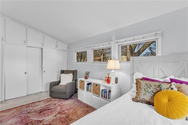 5515 W 78th Terrace, Prairie Village, KS 66208