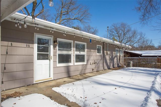 5515 W 78th Terrace, Prairie Village, KS 66208