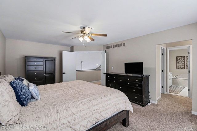 4813 Pickford Drive, Troy, MI 48085