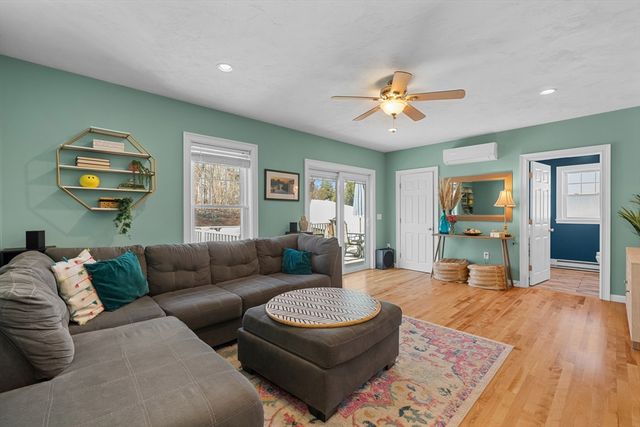 16 Windemere Road, Worcester, MA 01602