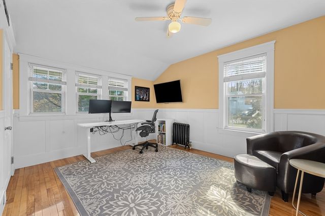 16 Windemere Road, Worcester, MA 01602