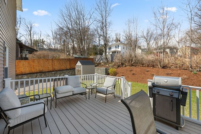 16 Windemere Road, Worcester, MA 01602