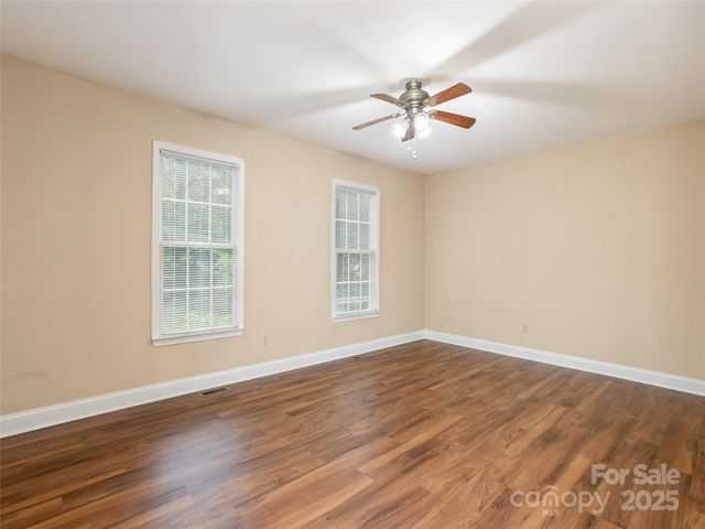30 Collenwood Road, Arden, NC 28704