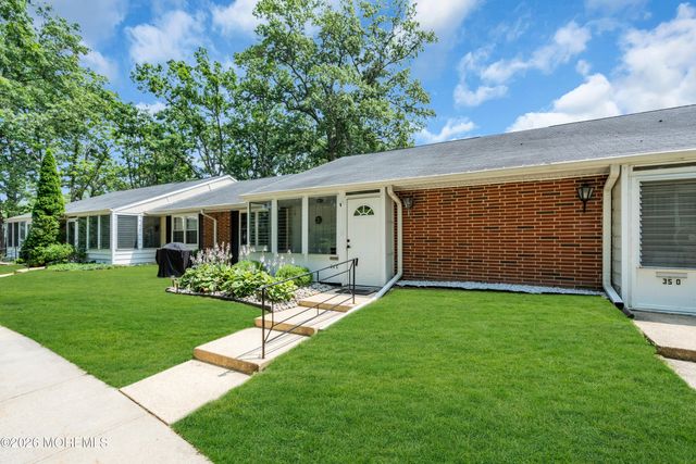 35C Cambridge Court, Lakewood, NJ 08701