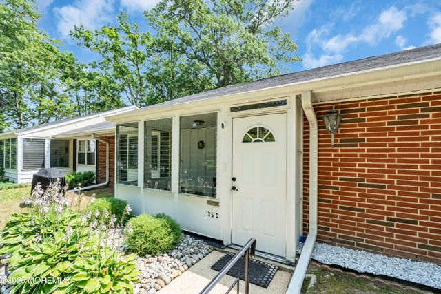35C Cambridge Court, Lakewood, NJ 08701