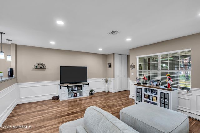 35C Cambridge Court, Lakewood, NJ 08701