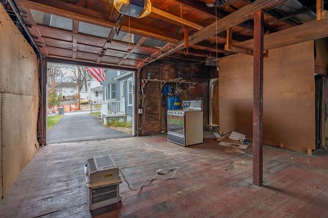 459 Central Street, Manchester, NH 03103