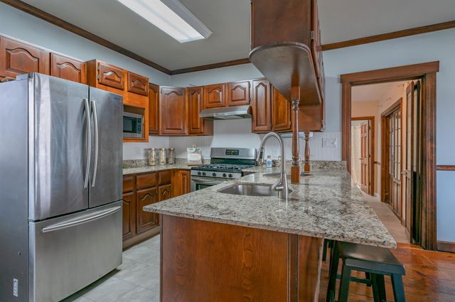 459 Central Street, Manchester, NH 03103