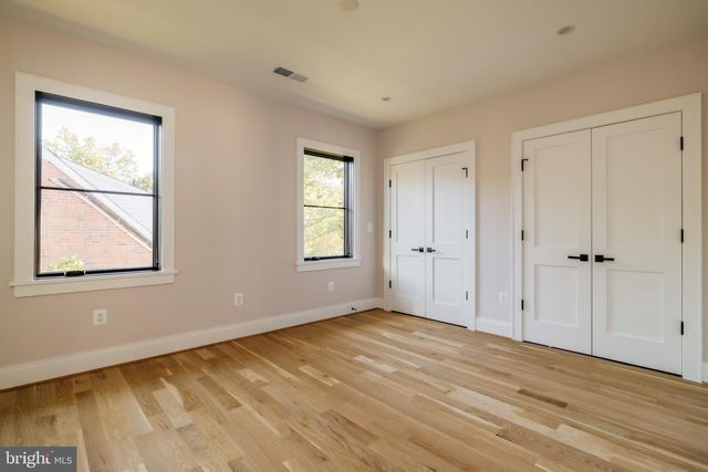 630 N KENMORE ST, Arlington, VA 22201