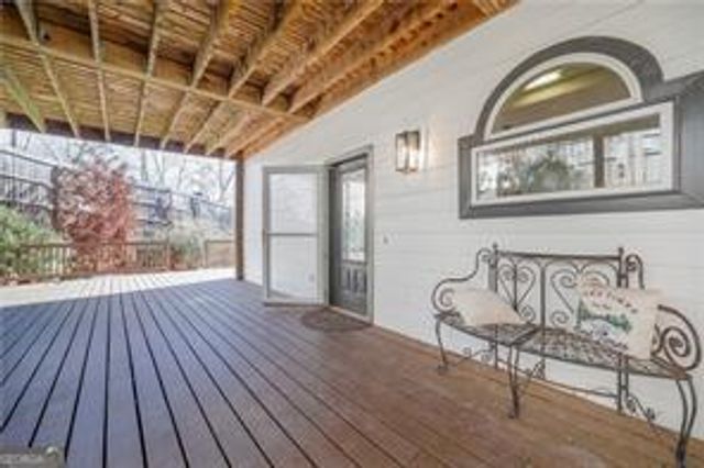 5997 Warpath Road, Flowery Branch, GA 30542